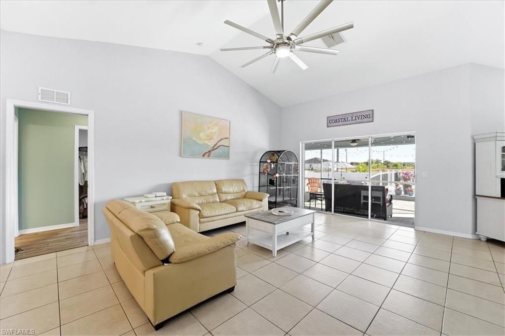2625 NE 19th Pl, Cape Coral, FL 33909 Photo