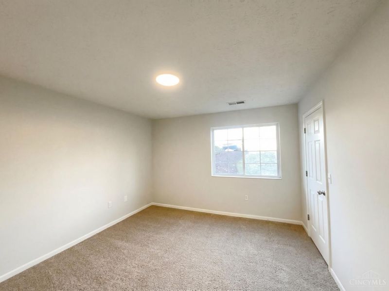 8392 Spring Valley Court, Unit 101, West Chester, OH 45069 Photo 10