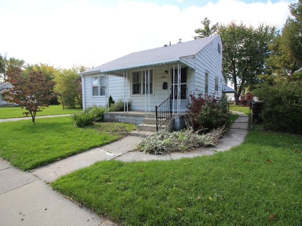 28889 Hillview Street, Roseville, MI 48066