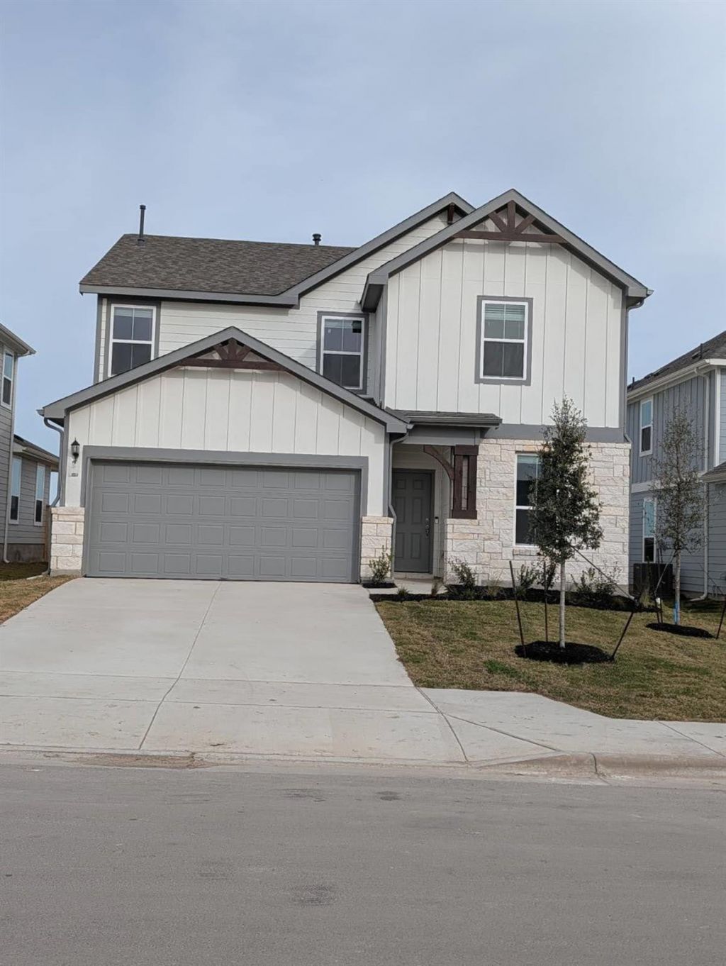 212 Daniels Dusty Trl, Georgetown, TX 78626 Main Photo