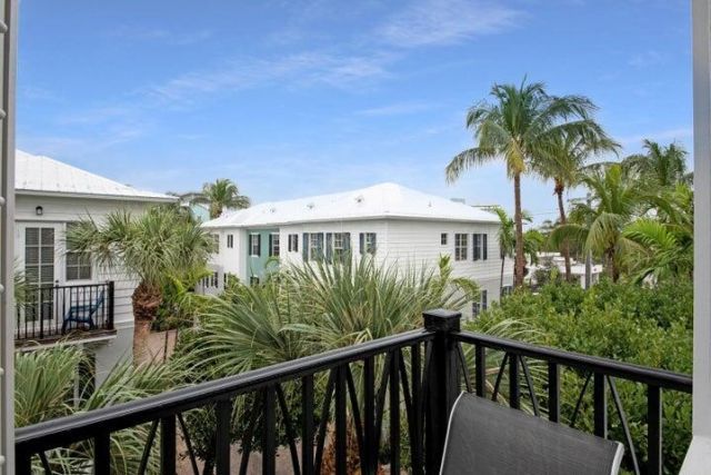 381 W Mallory Circle, Delray Beach, FL 33483 Photo