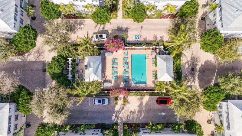 381 W Mallory Circle, Delray Beach, FL 33483 Photo