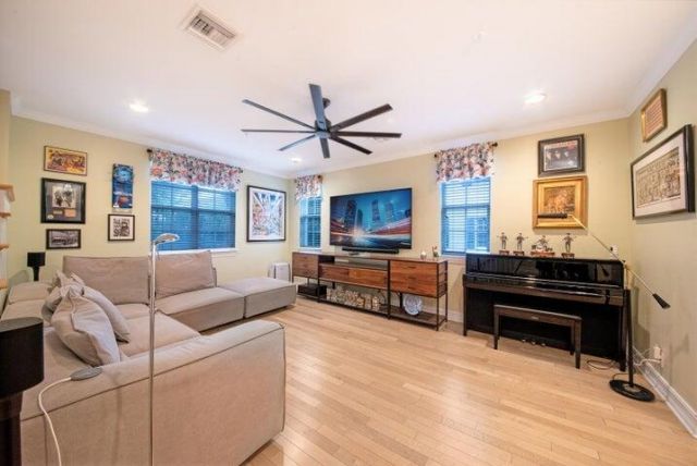 381 W Mallory Circle, Delray Beach, FL 33483 Photo