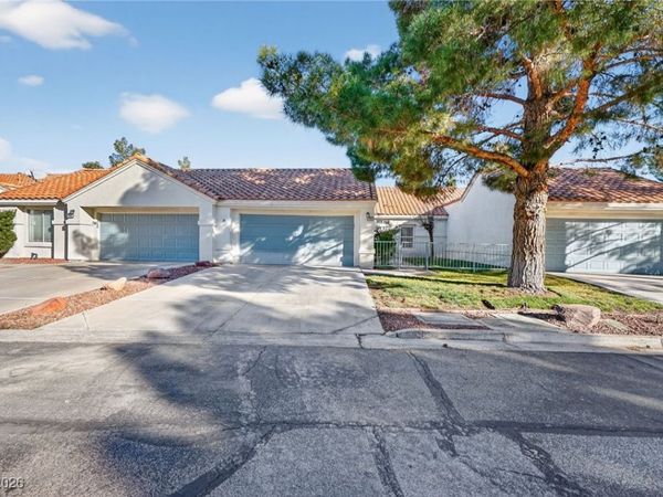 2262 Cassatt Drive , Henderson, NV 89074