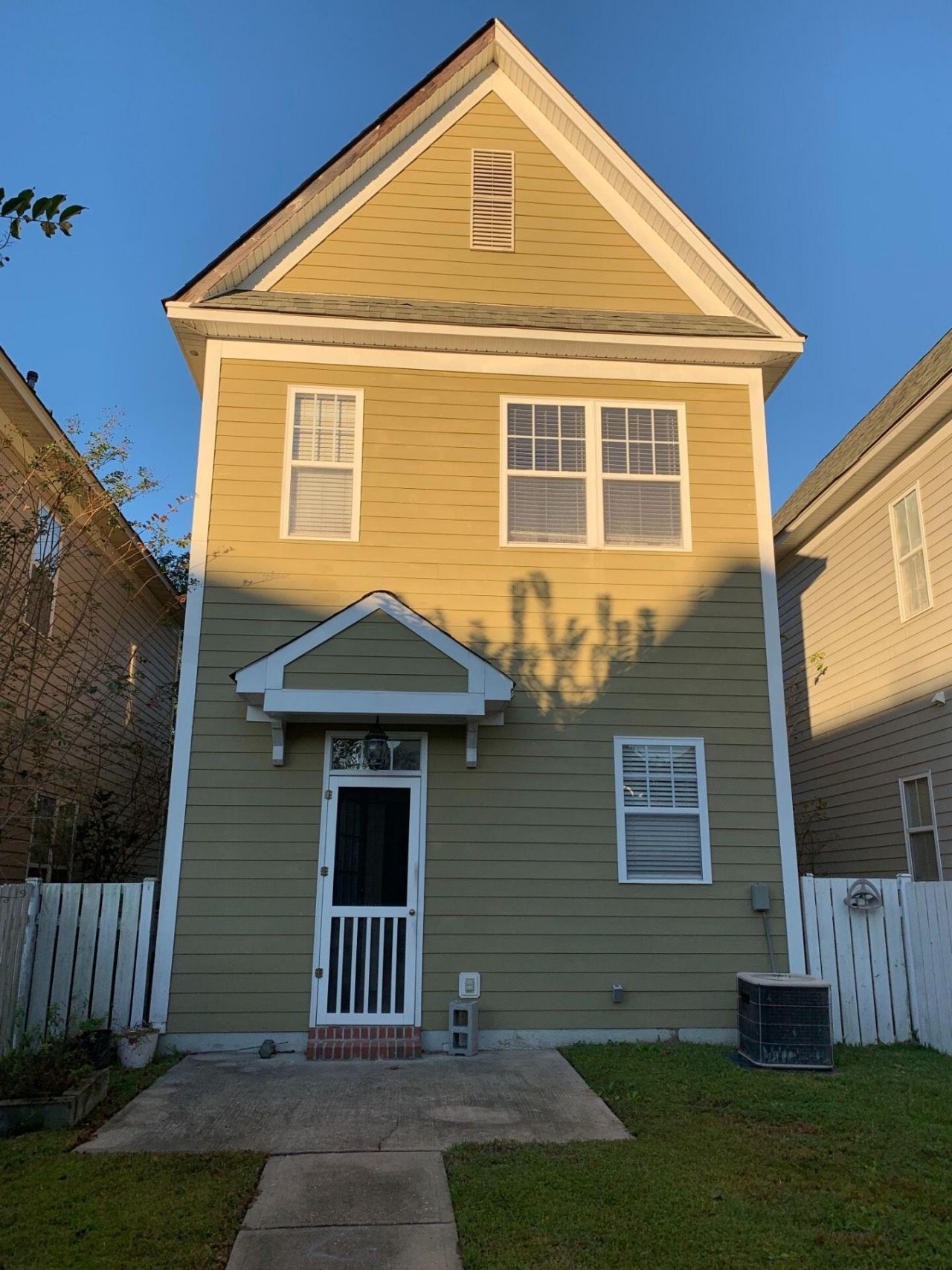 105 Barberry Street Photo 23