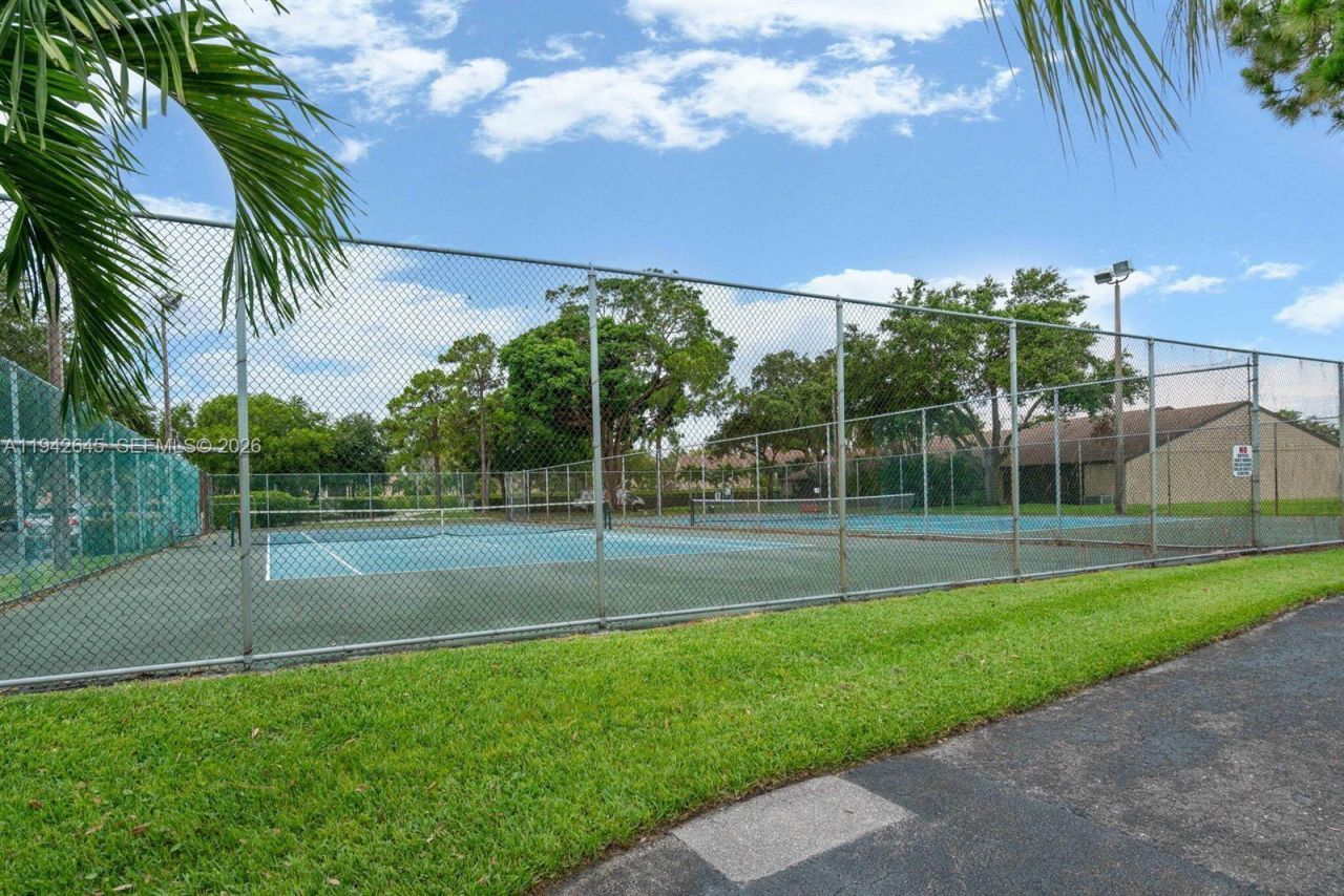 623 Sea Pine Way, Unit C1, Greenacres, FL 33415 Photo