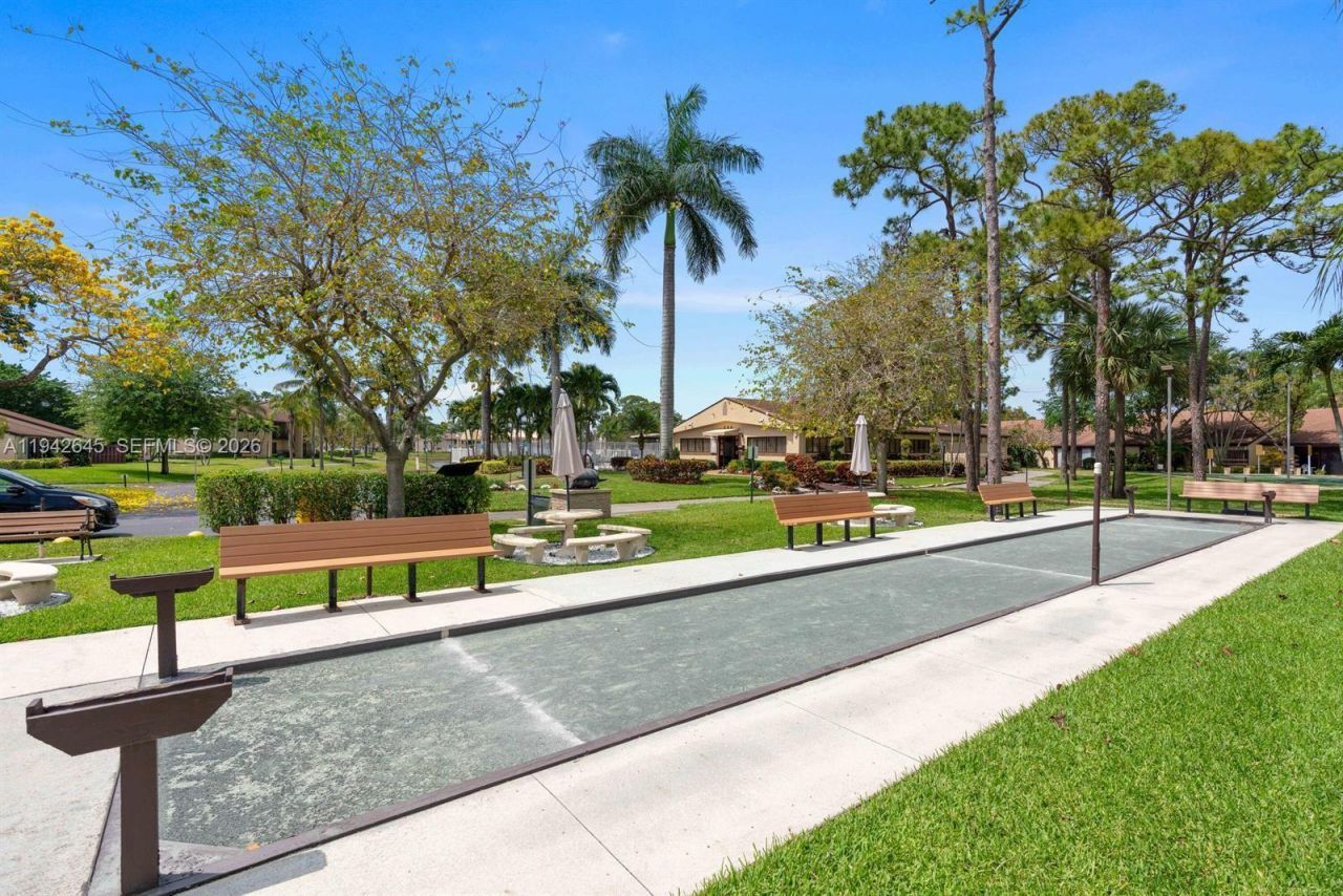 623 Sea Pine Way, Unit C1, Greenacres, FL 33415 Photo