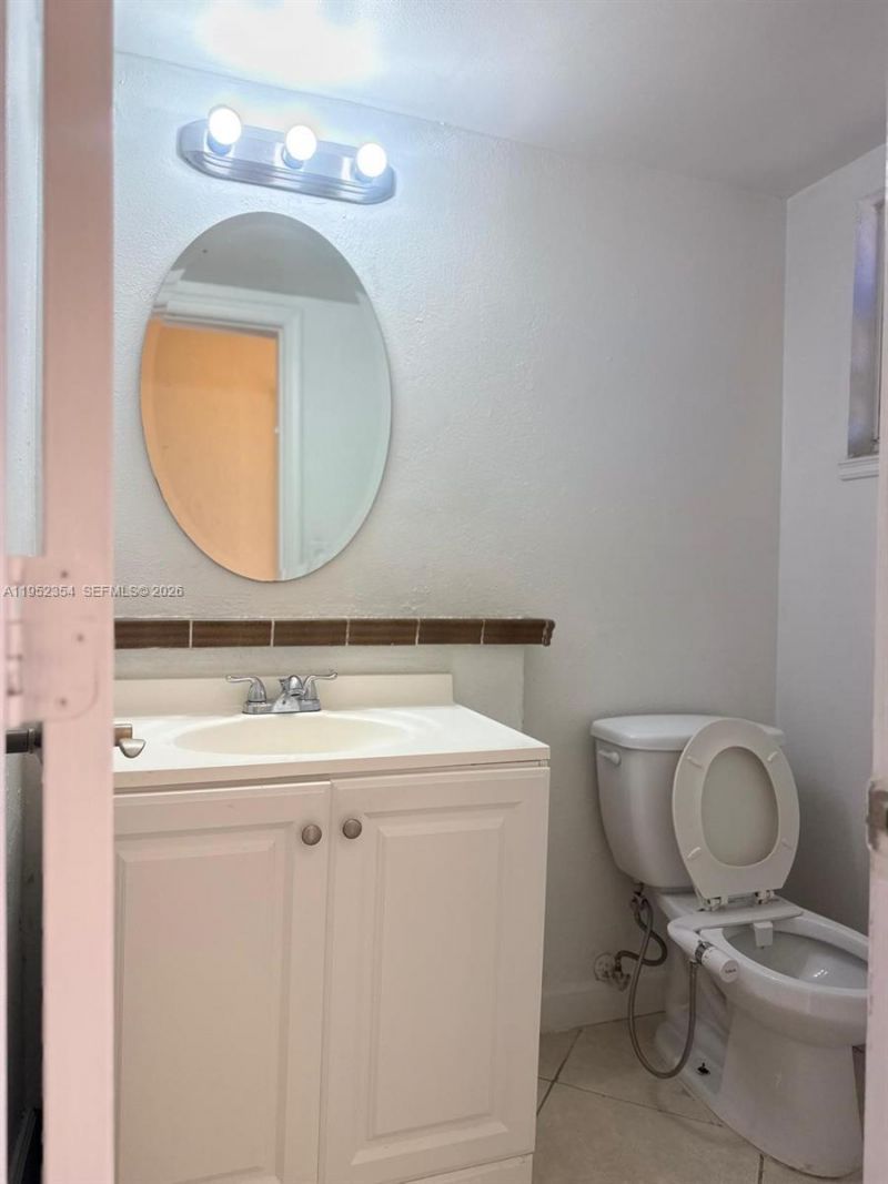 4879 N Hemingway Cir, Margate, FL 33063 Photo