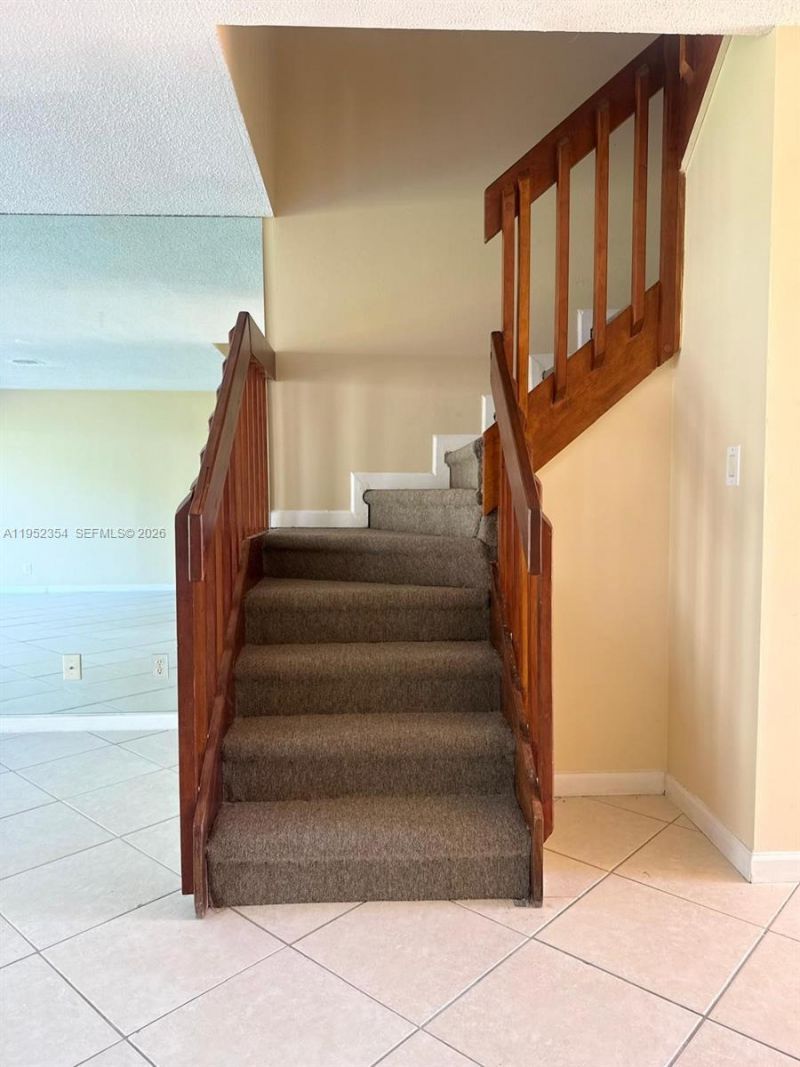 4879 N Hemingway Cir, Margate, FL 33063 Photo