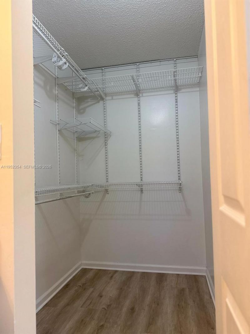 4879 N Hemingway Cir, Margate, FL 33063 Photo