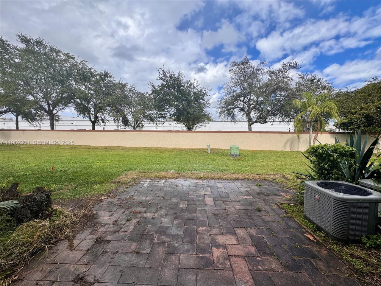 4879 N Hemingway Cir, Margate, FL 33063 Photo