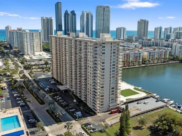 250 174th St, Unit 1410, Sunny Isles Beach, FL 33160