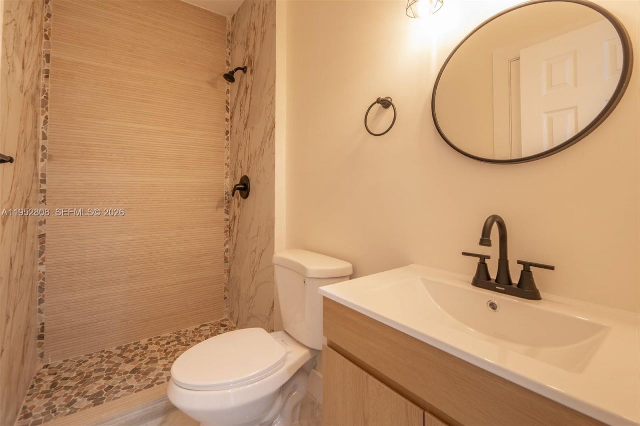 742 NW 70th St, Miami, FL 33150 Photo