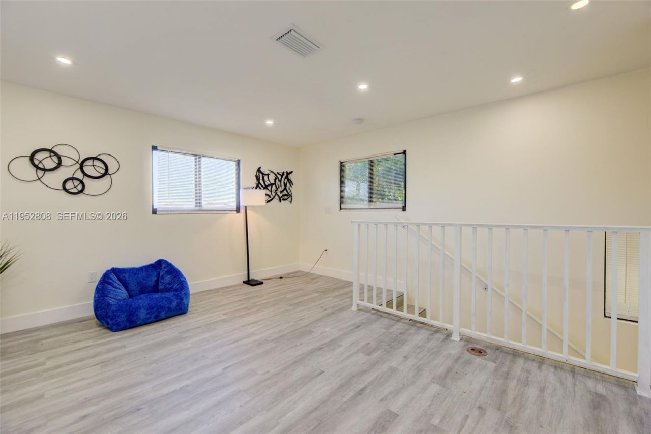 742 NW 70th St, Miami, FL 33150 Photo