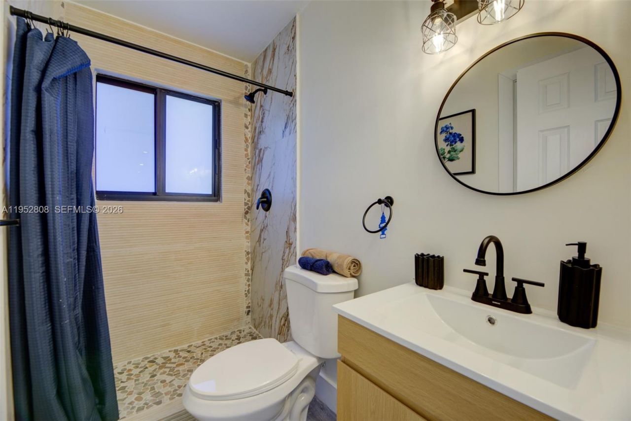 742 NW 70th St, Miami, FL 33150 Photo