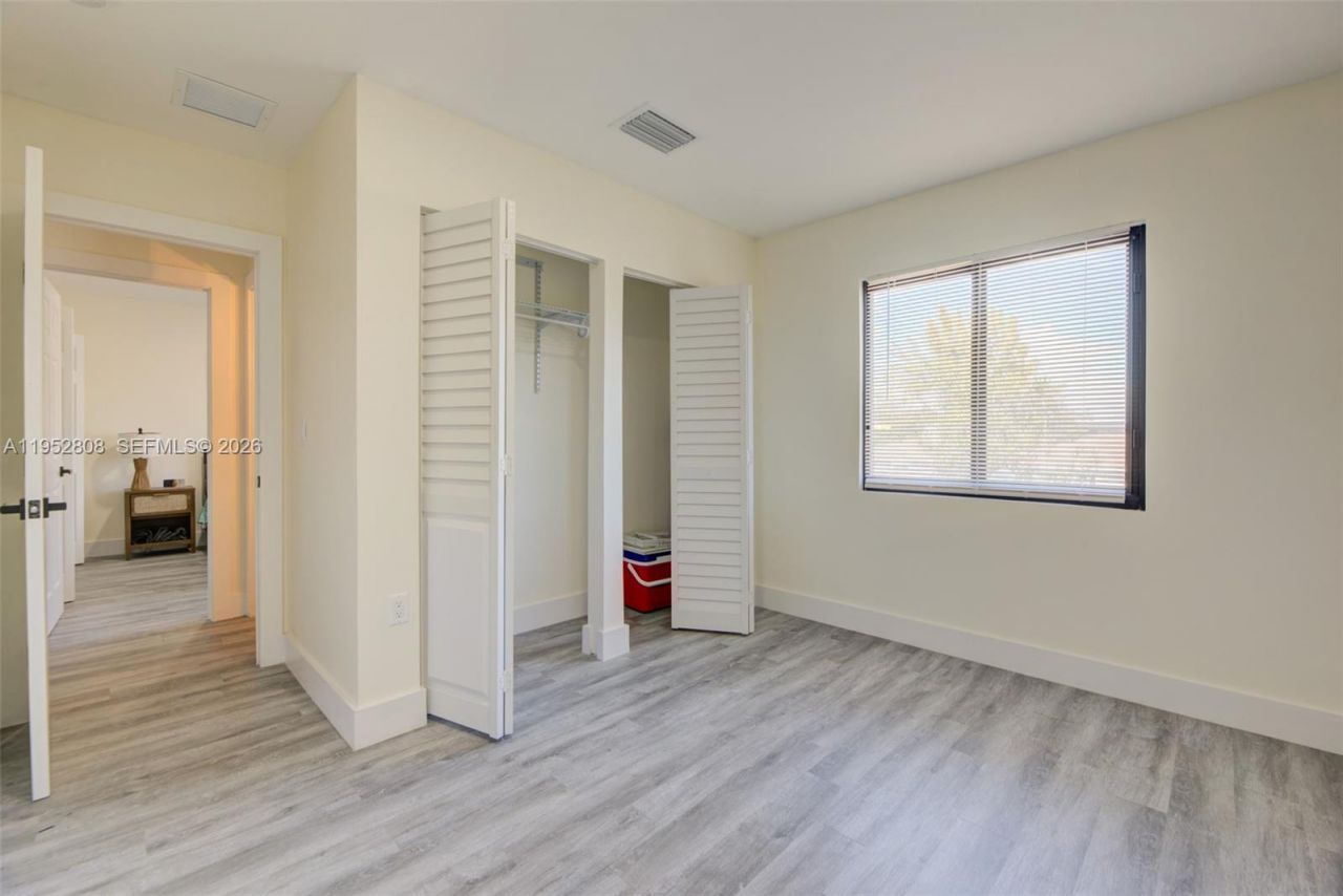 742 NW 70th St, Miami, FL 33150 Photo