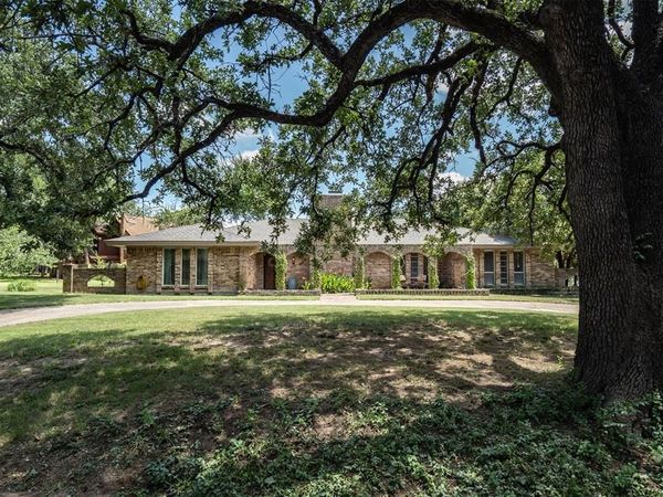 2016 Pembrooke Place, Denton, TX 76205