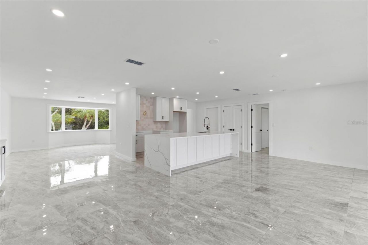 910 Bayshore Drive, Terra Ceia, FL 34250 Photo