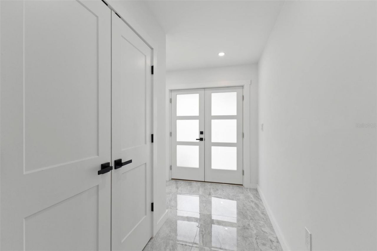 910 Bayshore Drive, Terra Ceia, FL 34250 Photo