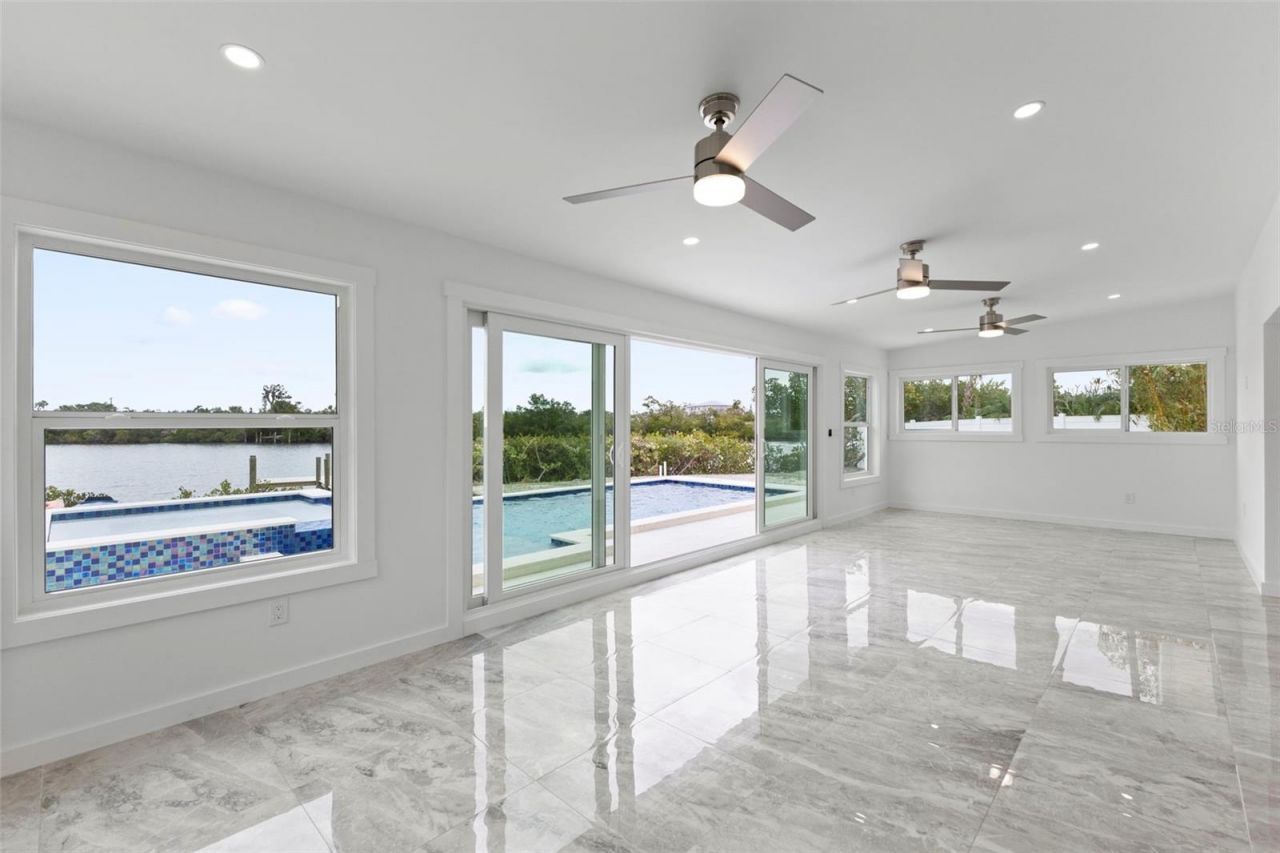 910 Bayshore Drive, Terra Ceia, FL 34250 Photo