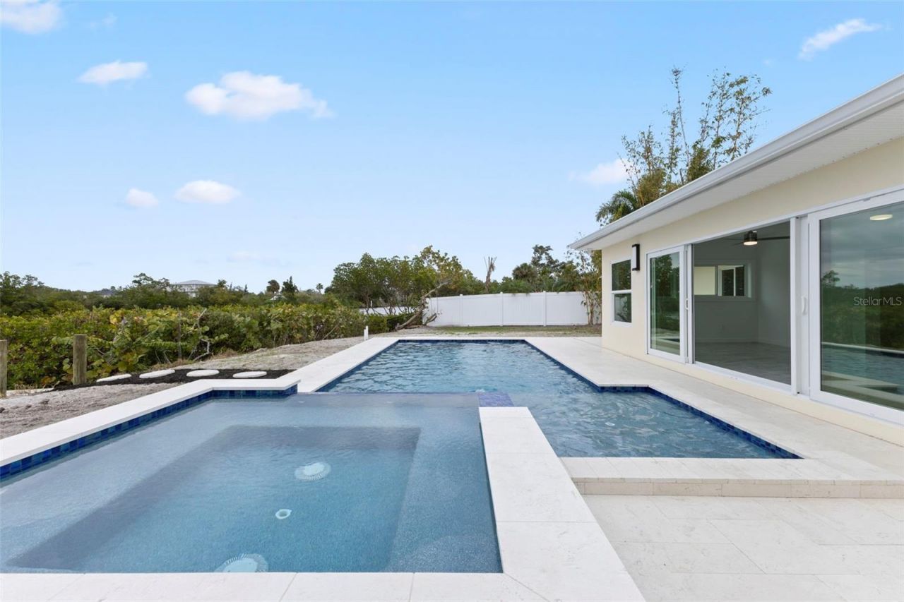 910 Bayshore Drive, Terra Ceia, FL 34250 Photo