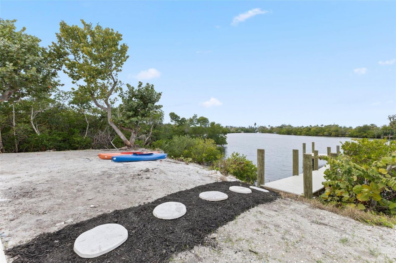 910 Bayshore Drive, Terra Ceia, FL 34250 Photo