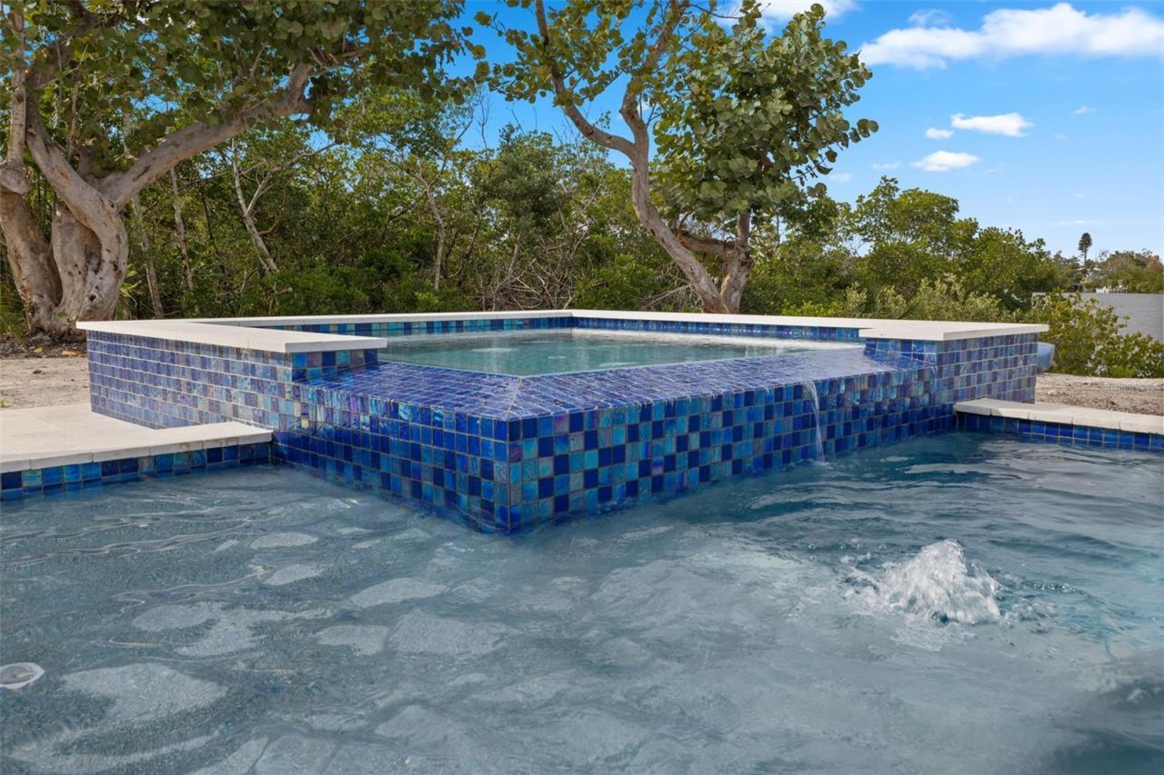 910 Bayshore Drive, Terra Ceia, FL 34250 Photo