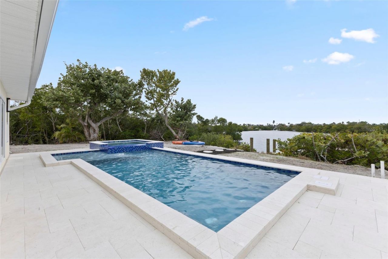 910 Bayshore Drive, Terra Ceia, FL 34250 Photo