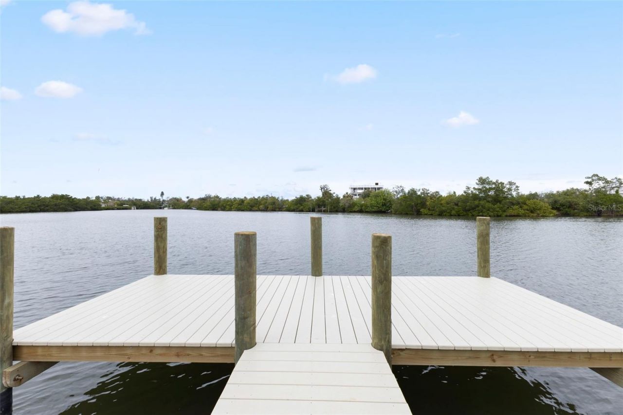 910 Bayshore Drive, Terra Ceia, FL 34250 Photo