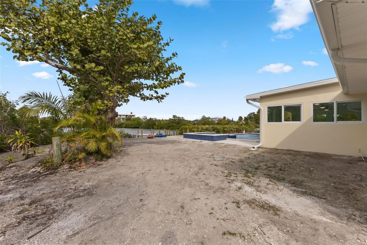 910 Bayshore Drive, Terra Ceia, FL 34250 Photo