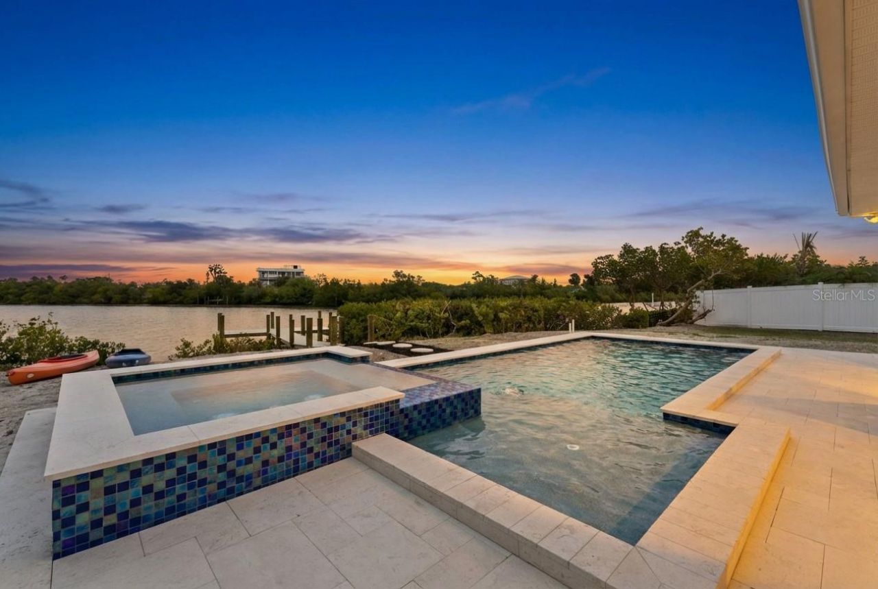 910 Bayshore Drive, Terra Ceia, FL 34250 Photo