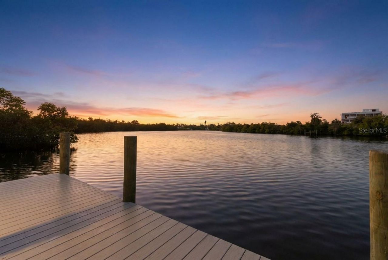 910 Bayshore Drive, Terra Ceia, FL 34250 Photo