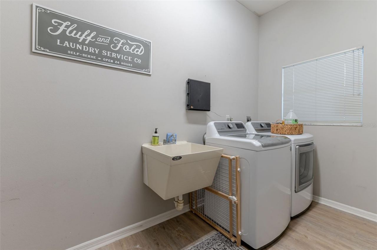 4137 Pinar Drive, Bradenton, FL 34210 Photo