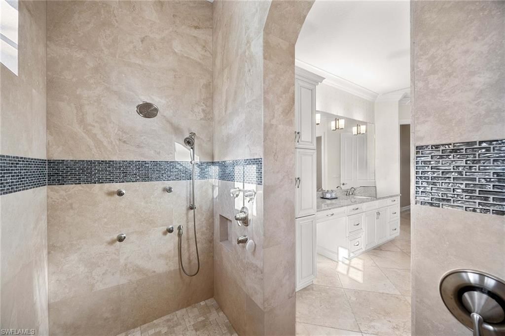 7788 Classics Dr, Naples, FL 34113 Photo