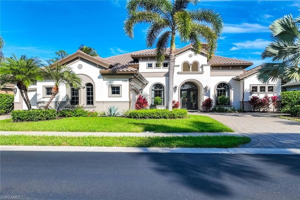 7788 Classics Dr, Naples, FL 34113 Photo