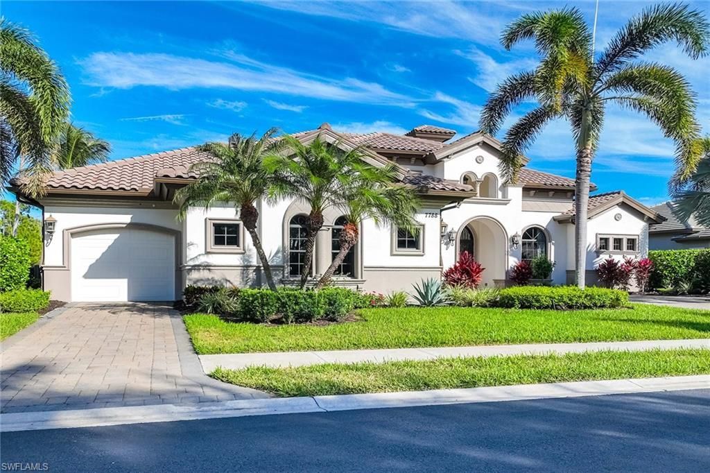 7788 Classics Dr, Naples, FL 34113 Photo
