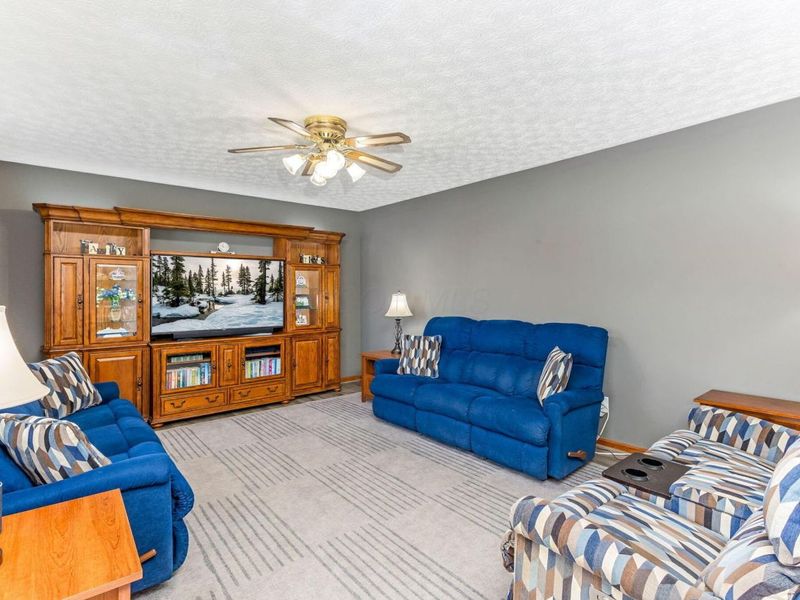 7921 Chetenham Drive, Westerville, OH 43081 Photo 19