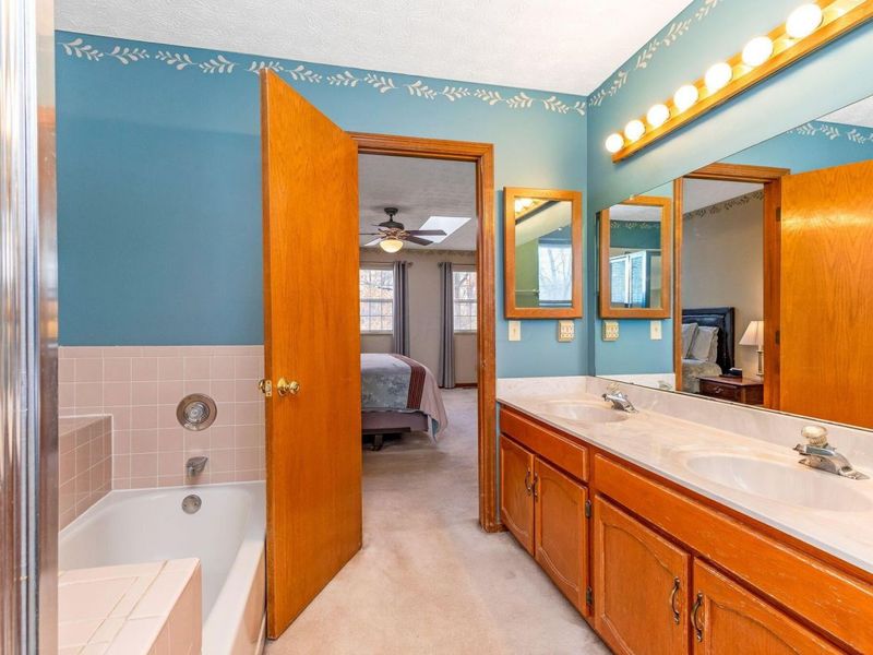 7921 Chetenham Drive, Westerville, OH 43081 Photo 36