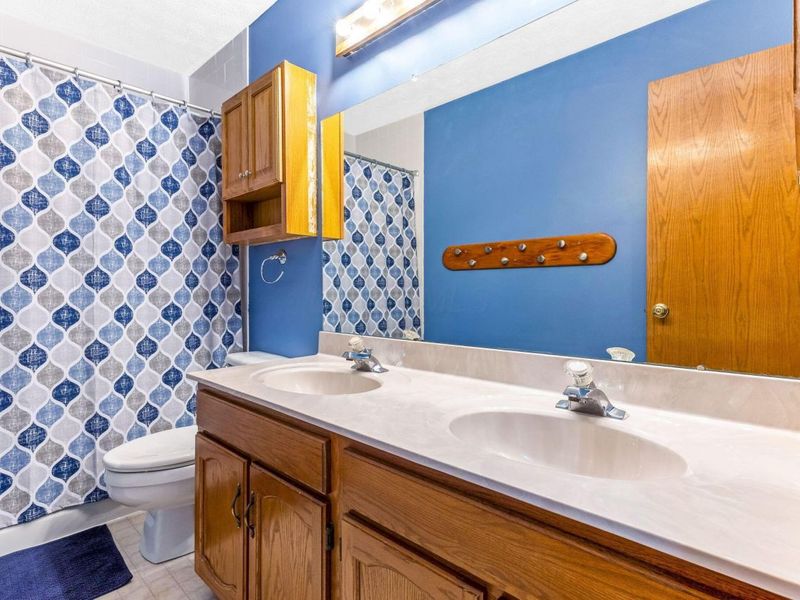 7921 Chetenham Drive, Westerville, OH 43081 Photo 45