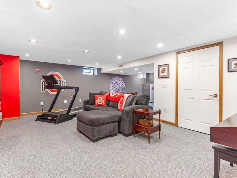 7921 Chetenham Drive, Westerville, OH 43081 Photo 48