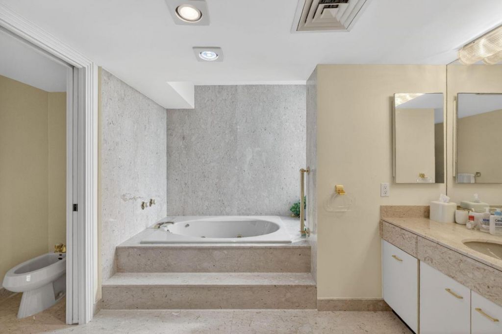 1500 S Ocean Boulevard, Unit 606, Boca Raton, FL 33432 Photo