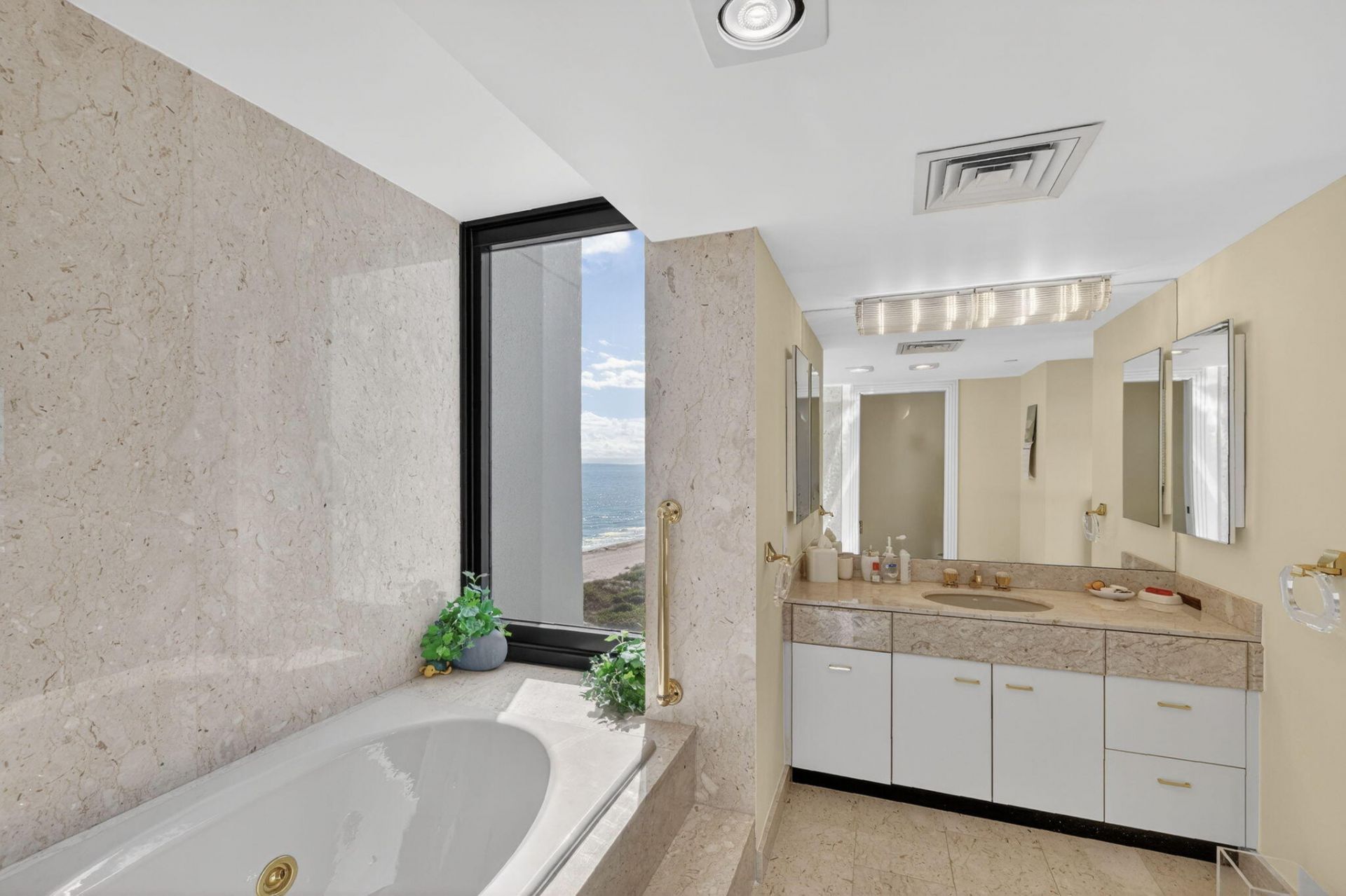 1500 S Ocean Boulevard, Unit 606, Boca Raton, FL 33432 Photo