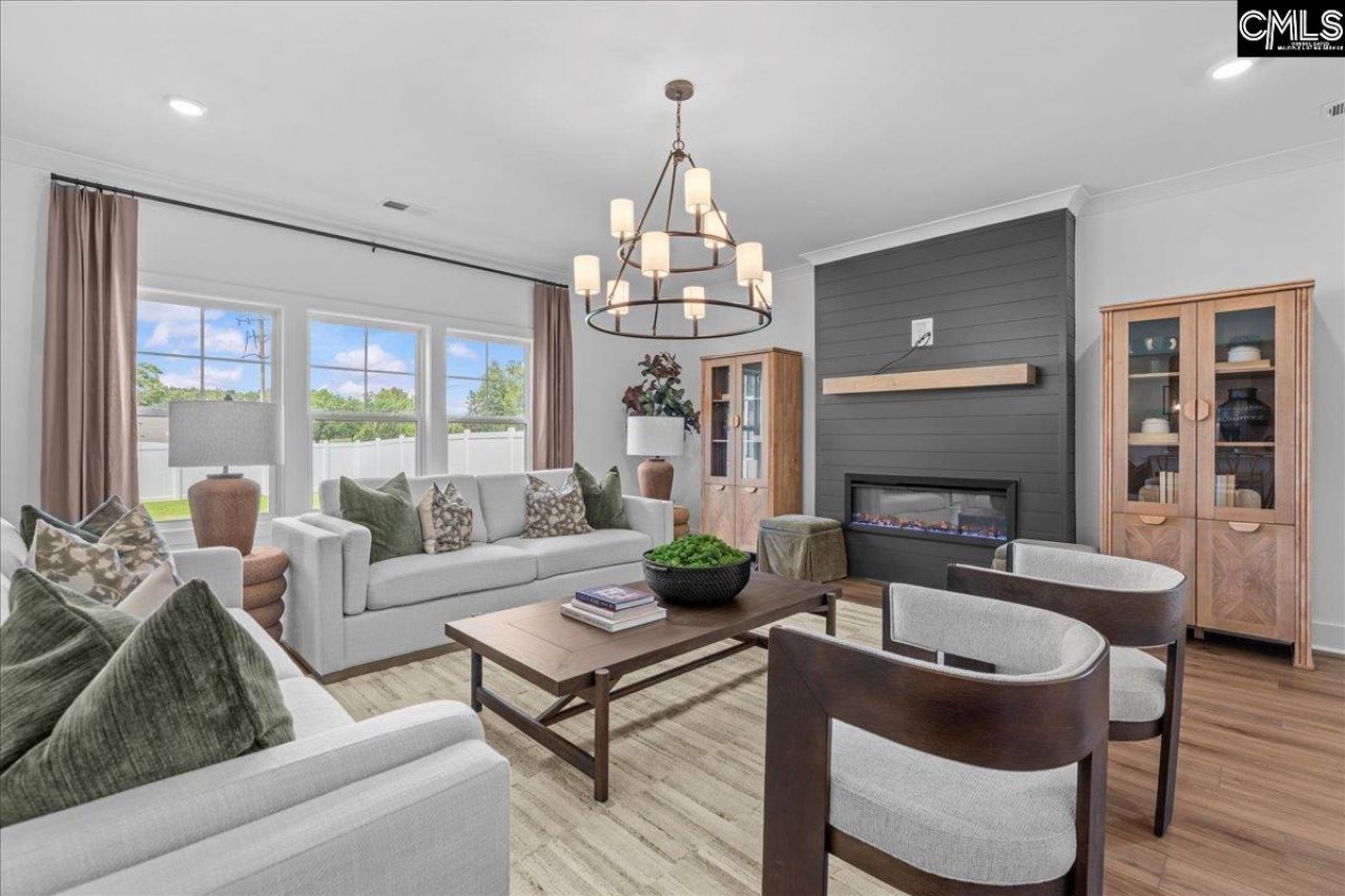 602 Griffon Drive Photo 8