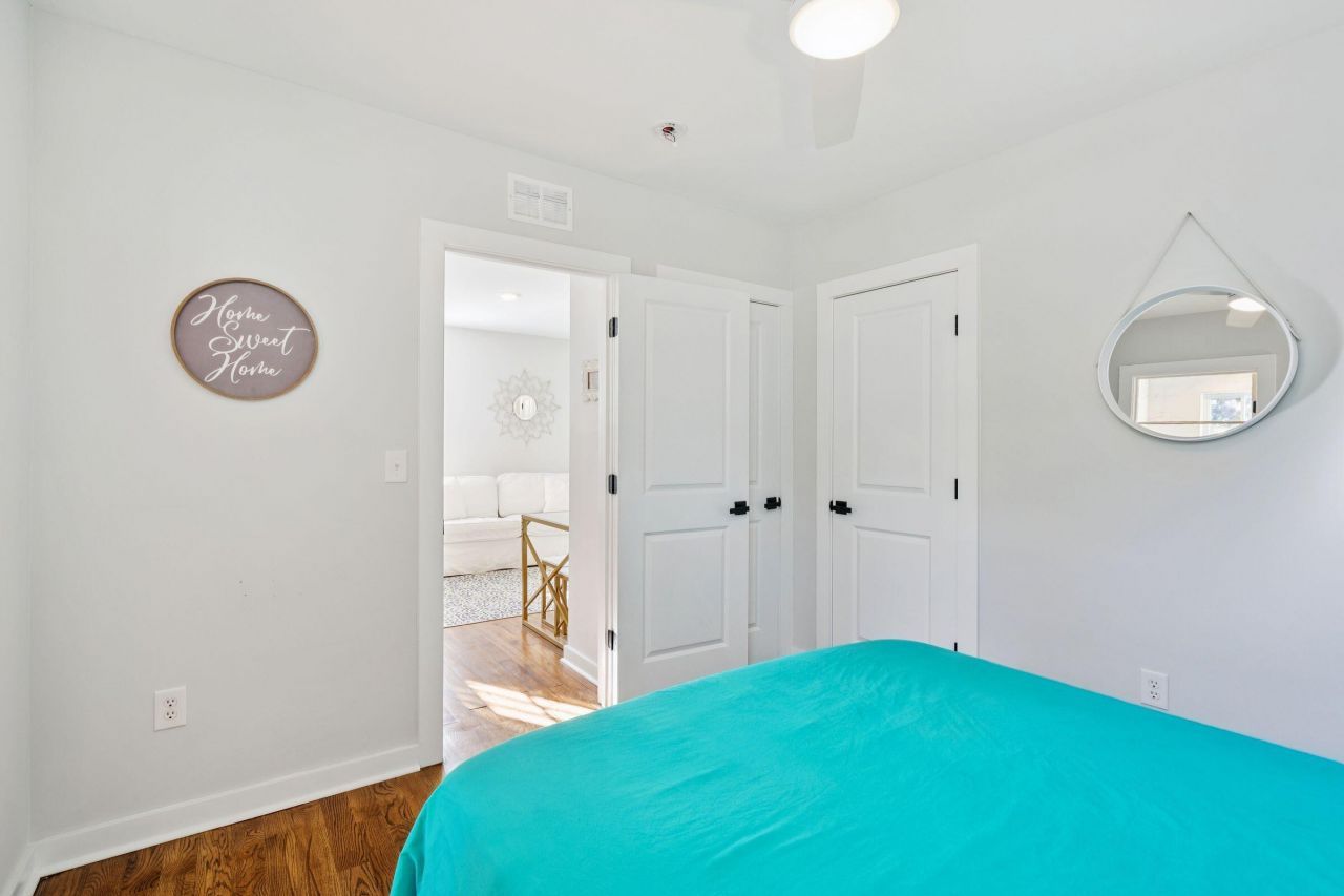 2384 Cambridge Avenue Photo 20