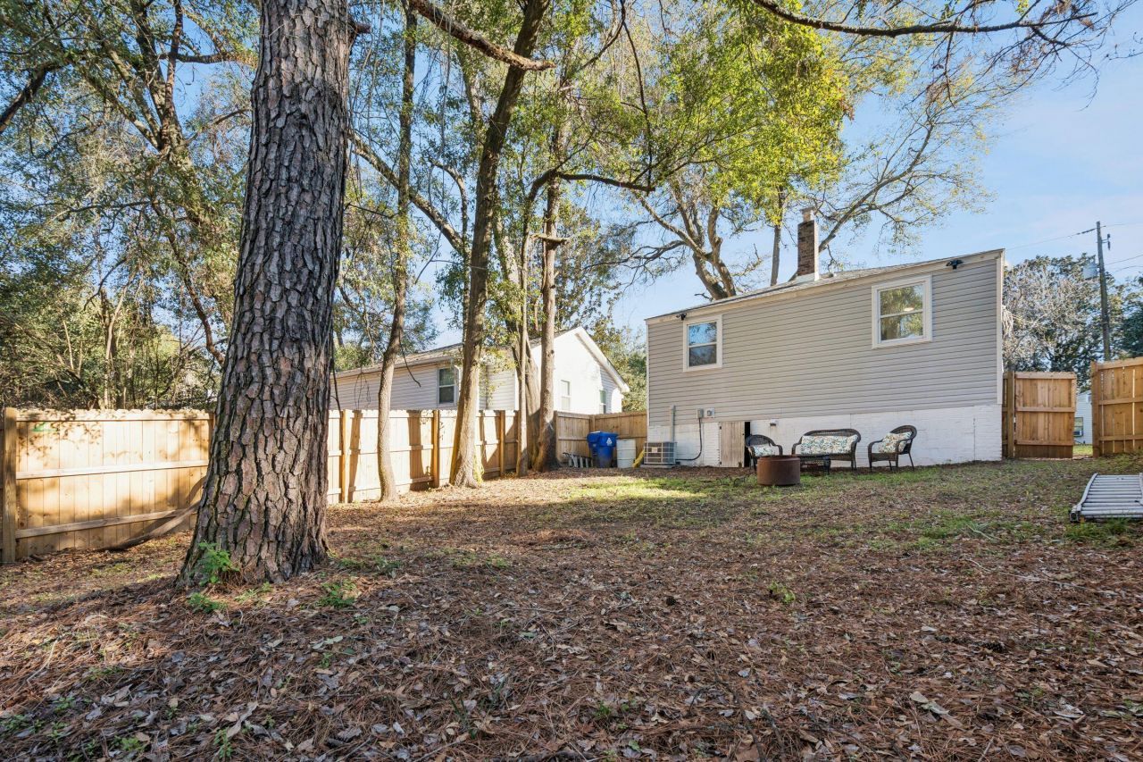 2384 Cambridge Avenue Photo 30