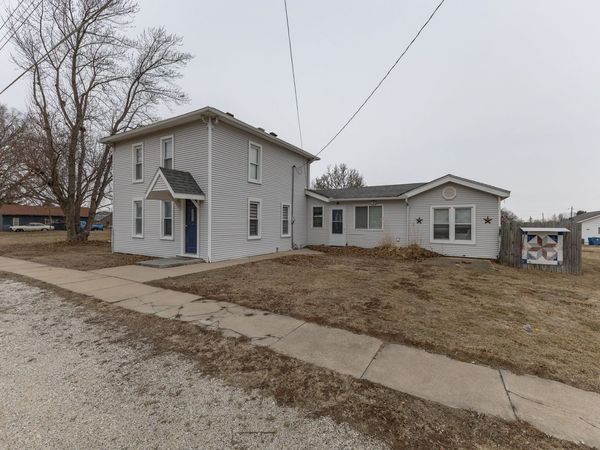 227 E 2nd Street, Mineral, IL 61344