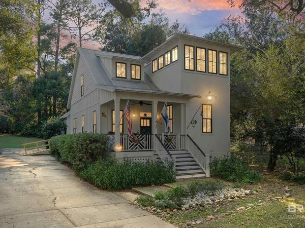 556 Johnson Avenue, Fairhope, AL 36532