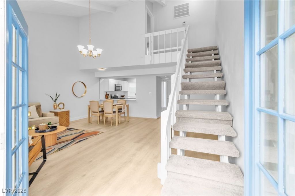 4255 Kona Coast Way, Las Vegas, NV 89121 Main Photo