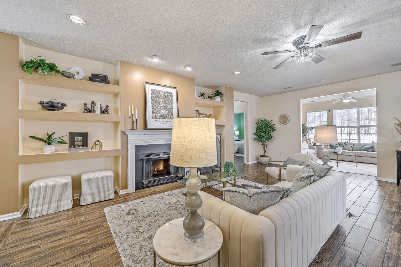 4104 Meadow Trace Court Photo 12