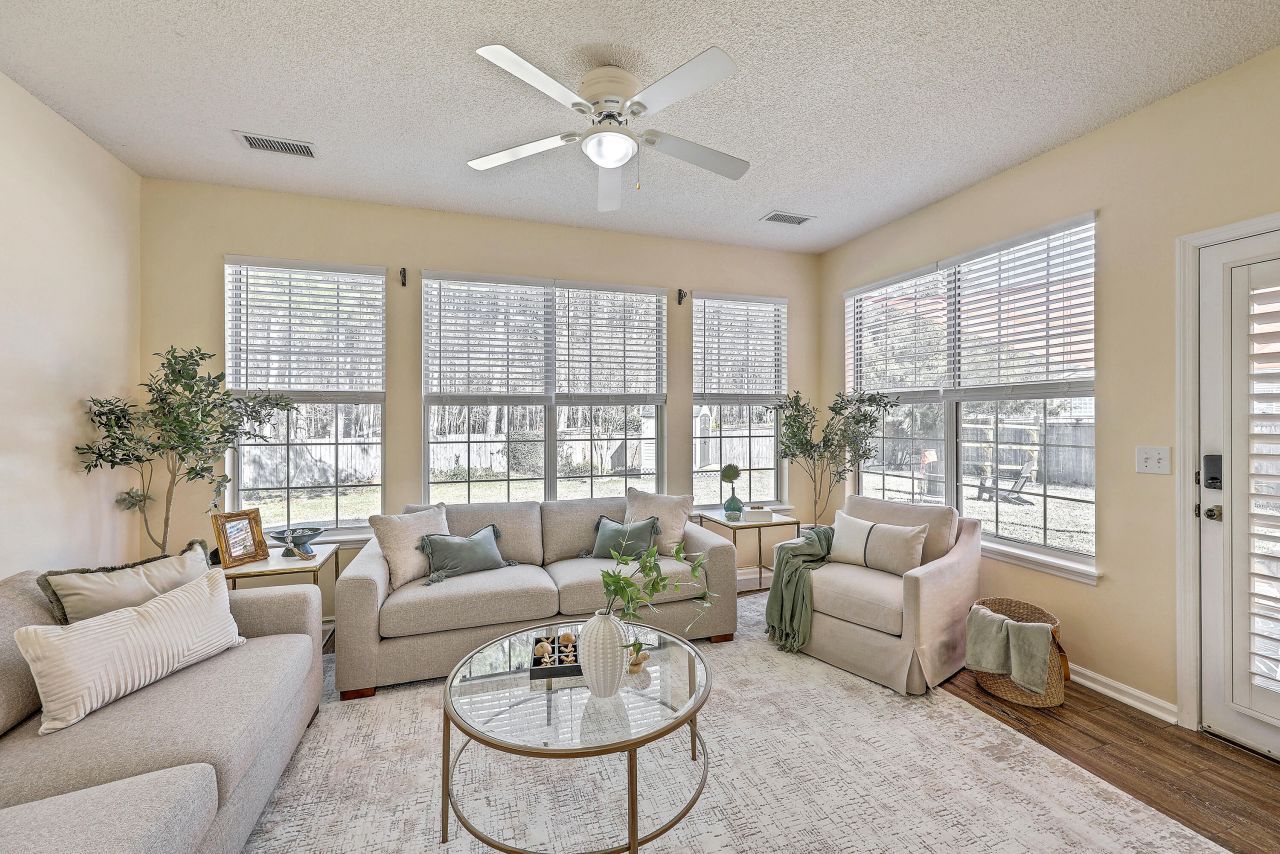 4104 Meadow Trace Court Photo 24